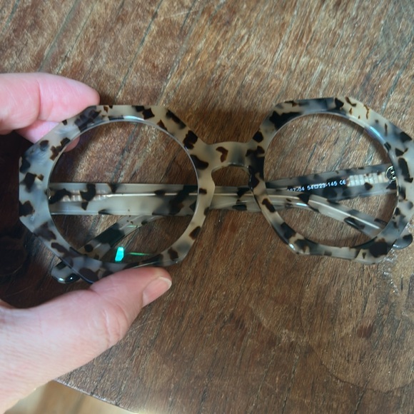 Hugh Glasses Light-Tortoise Glasses - Picture 7 of 7